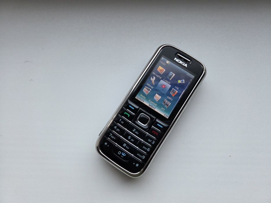 Nokia 6233 cu doua difuzoare
