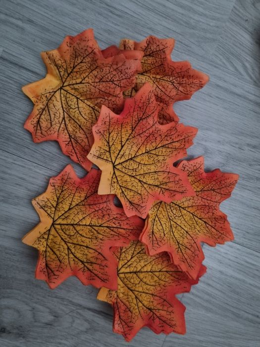 300 frunza decorative