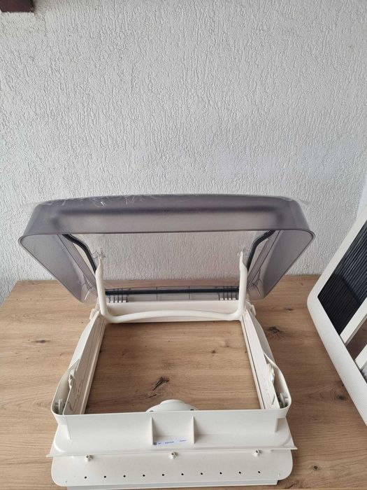 Trapă nouă DOMETIC 40x40 cm Mini Heki Style