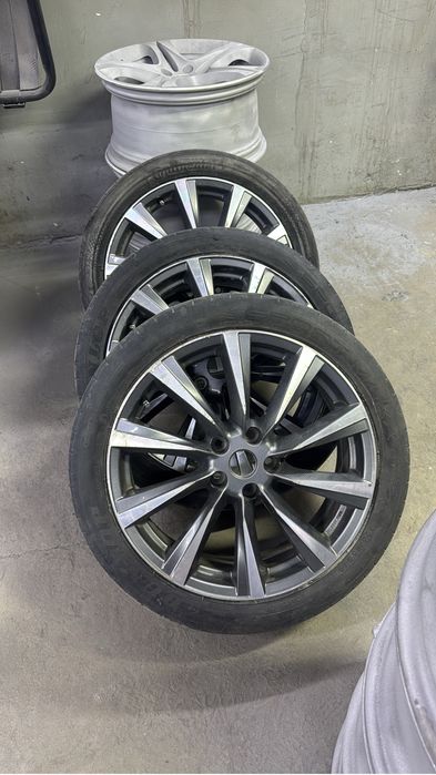 Продам диски R19 разболтовка 5.114.3