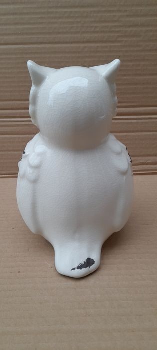 Bufnita mare din ceramică