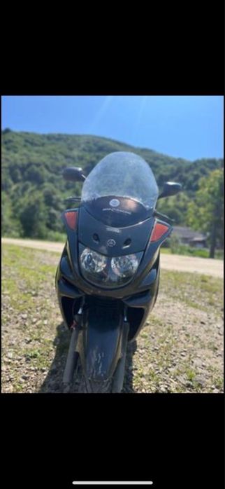 Yamaha Majesty 250cm3