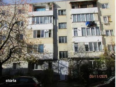 Cota de 3/16 din apartament de 3 camere-Baia Mare,  Maramureș