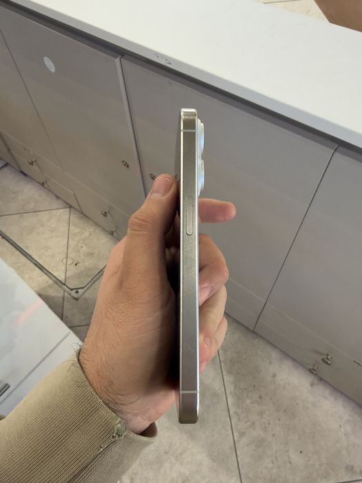 APPLE iPhone 15 Pro White 128GB 86% Baterie impecabil !