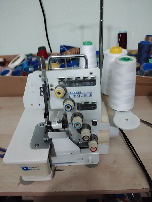 Оверлок пятинитка.