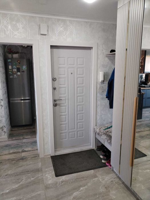 Продам 3 ком у Каз театра