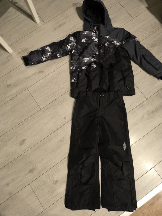 Clăpari Fischer mărimea 34 / 35 – în stare foarte bună