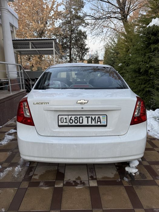 Lacetti 1,8 250ming masofa