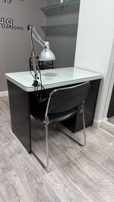 Стол для нейл мастера