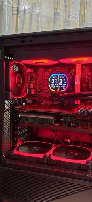 ТОП Геймърско PC Ryzen 5 9600X/32Gb/1TB SSD/RD 6900XT 16Gb/Гаранция