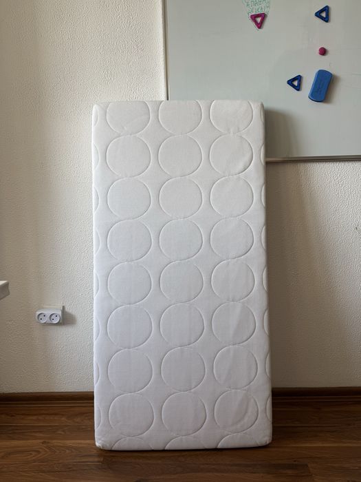 Матрас Икеа новый 120*60