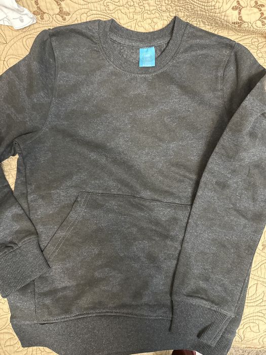 Camasi, pulovere baiat 10 ani la 10 RON bucata