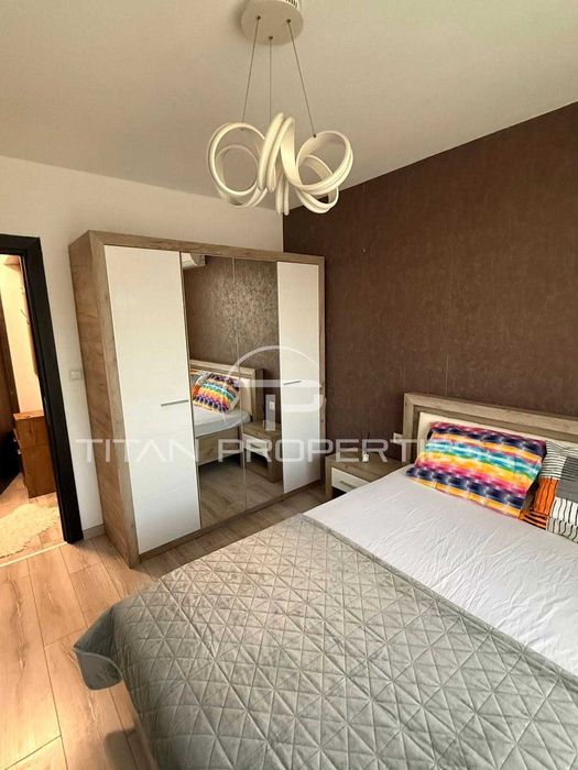 Продава се Двустаен апартамент в Пловдив, Христо Смирненски - 60 кв.м за 2584 €/кв.м - Снимка #1