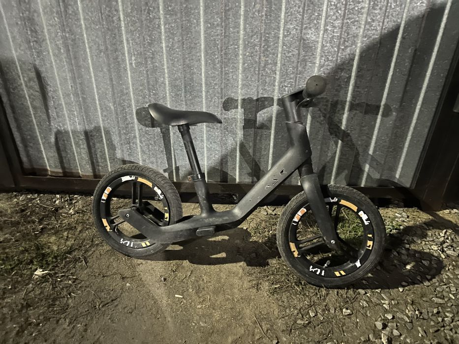 Продается беговел