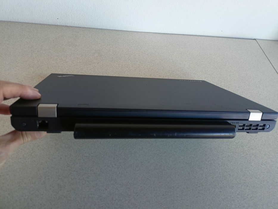 Laptop Lenovo L530 display 15,6 Procesor i3-3120m ram 8g Baterie 3ore