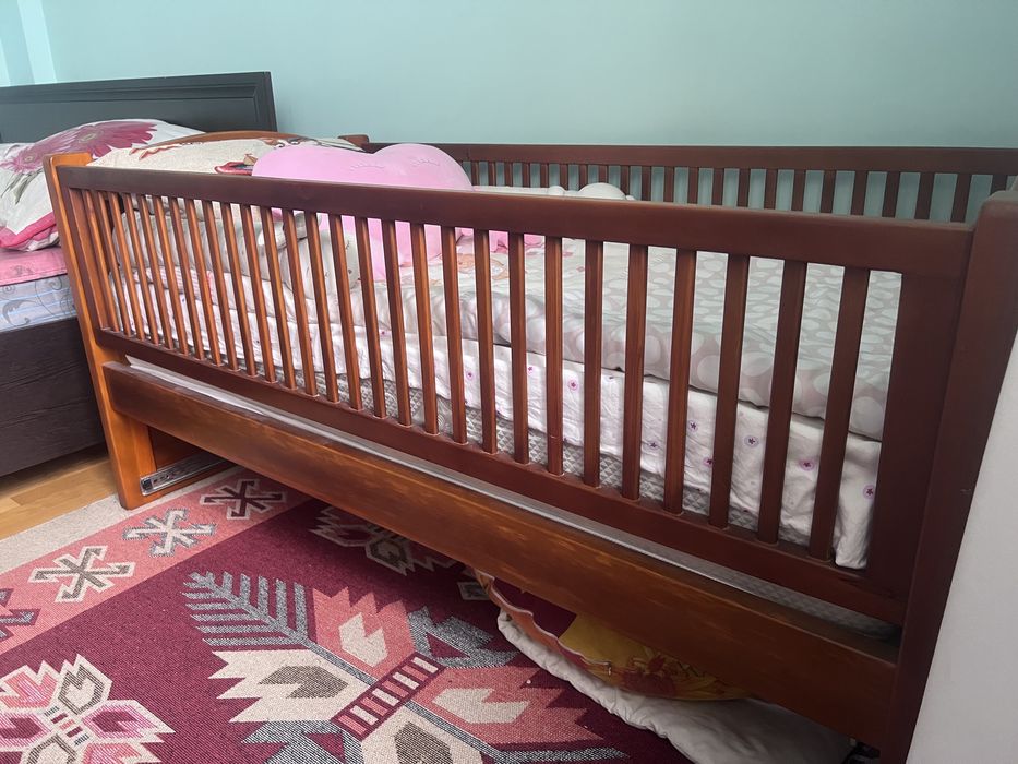 Продам дубовую кровать