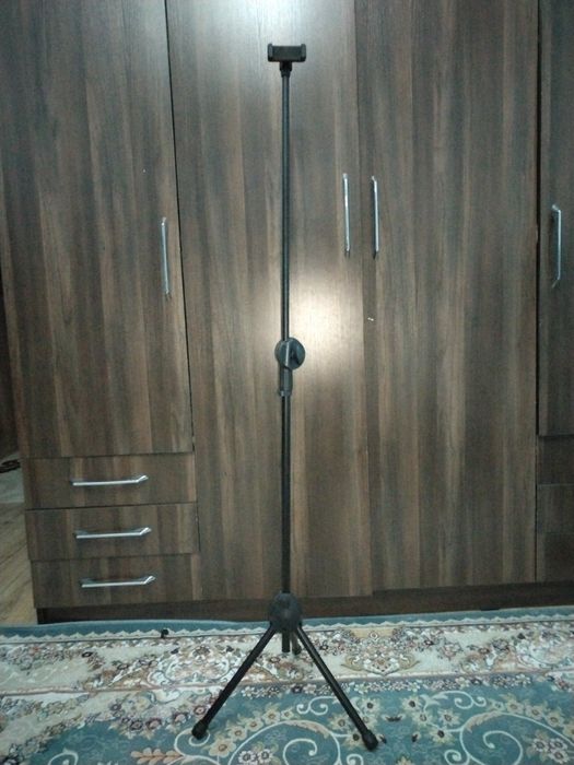 Штатив, высокий. Новый