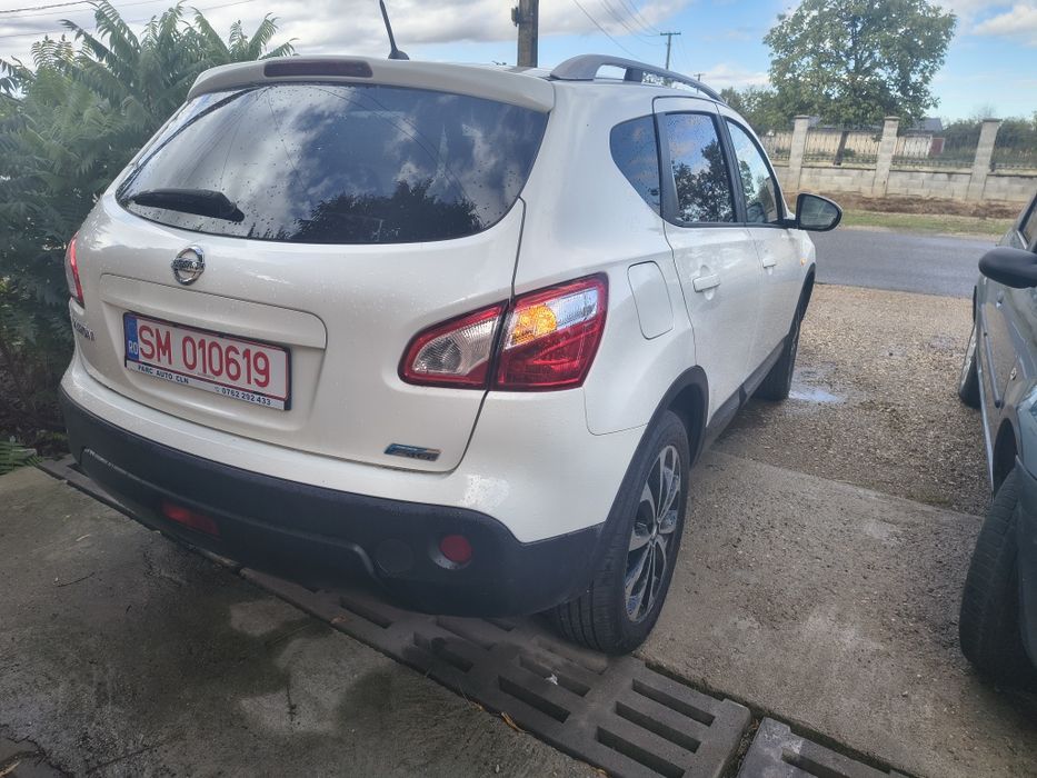 Nissan Qashqai .