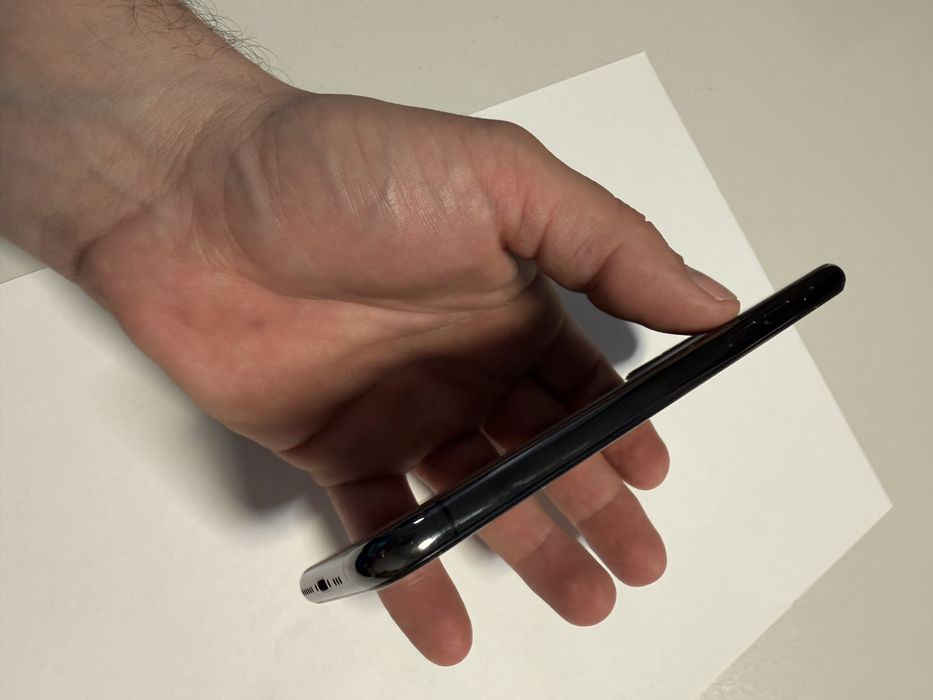 iphone 11 pro pentru piese sau recarosare