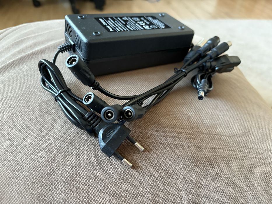 Incarcator Baterii Li Ion 42V2A Trotinete/Biciclete -6 Capete