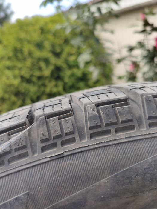 Шины зимние 4 штуки "Pirelli"