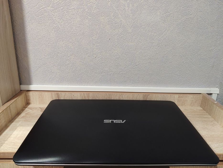 Ноутбук Asus в отличном состоянии