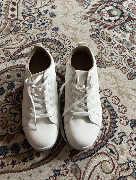 Ак кеды новый