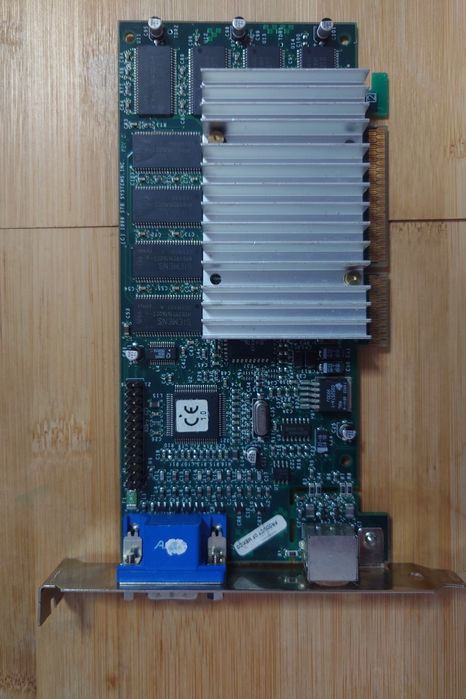 Vand 3Dfx Voodoo3 3000 AGP 16mb SDRAM si TVOut placa video  retro vintage glide