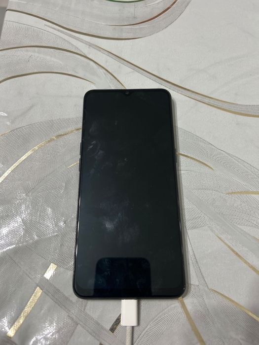 Продам телефон Oppo Reno 3