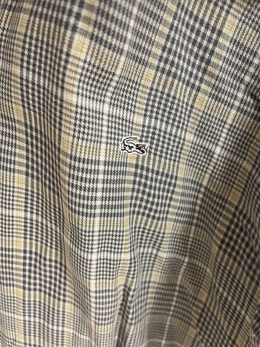 Cămașa model deosebit