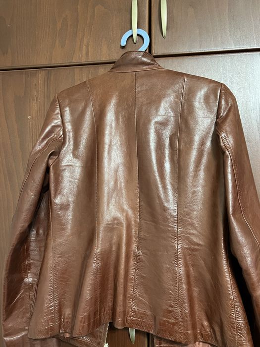 Пиджак кожаный женский