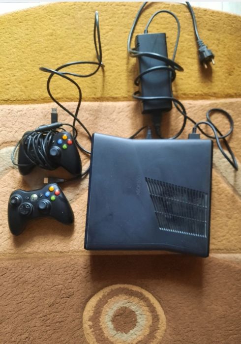 Xbox 360 în stare foarte bună
