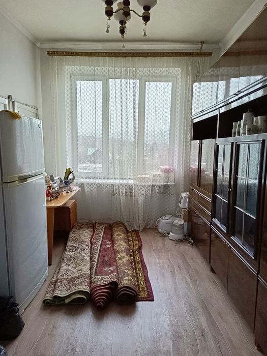 Продам трёхкомнатную квартиру