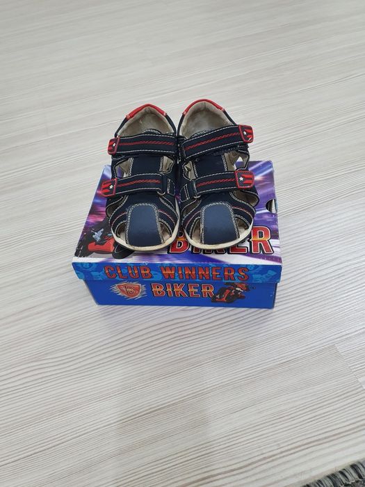 Продам сандали biker размер 29