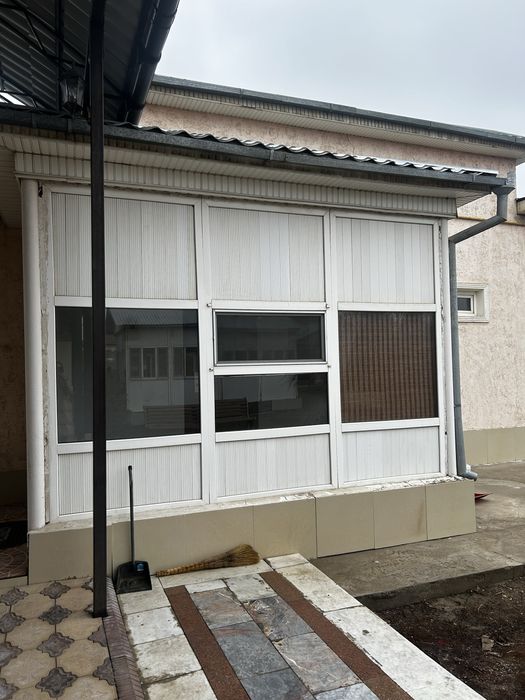 Пластик есик терезелер бу