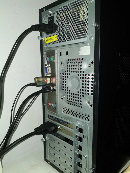 Настолен компютър / Intel Core i3-3240 / Nvidia Quadro K600 1GB / 12GB DDR3