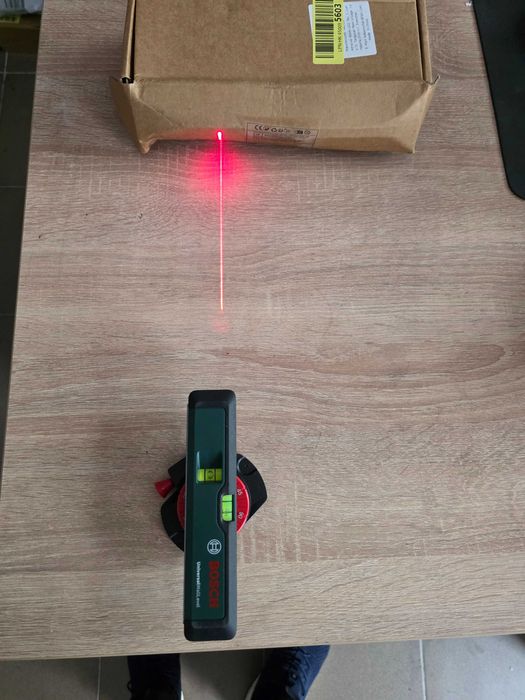 Bosch - Nivel laser UniversalWallLevel, 15 cm 0603663JZ0