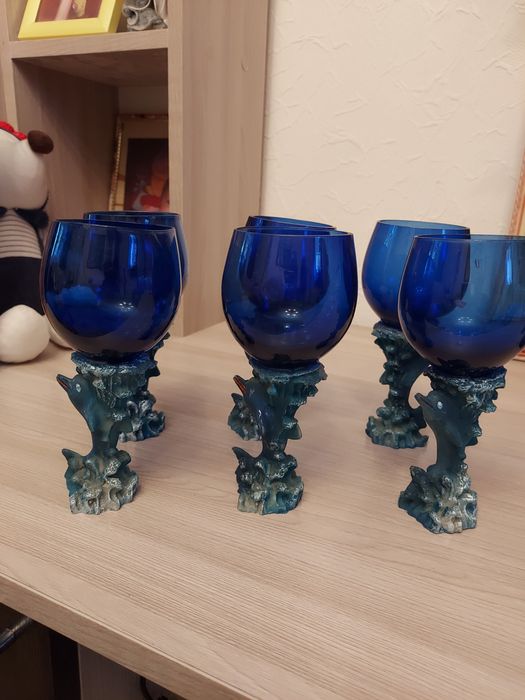 Продам сервиз на 6 персональный.