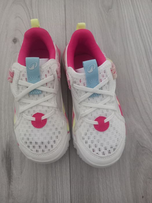 Детски маратонки за момиче