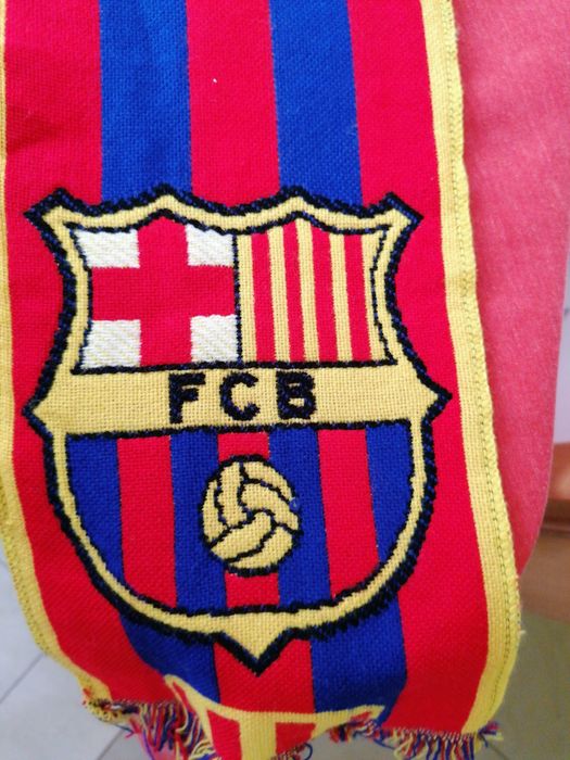 Оригинален футбол фенски шал  шапка Barcelona