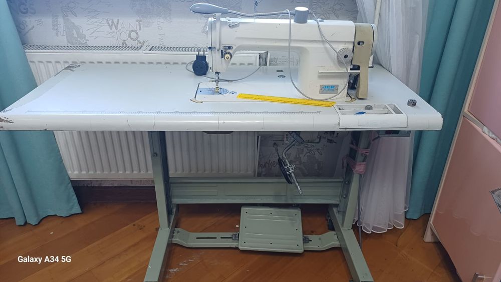 Швейный машина jack