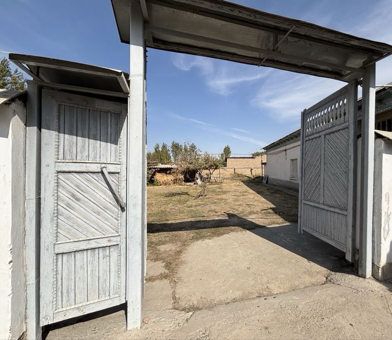 YER SOTILADI srochno !!!