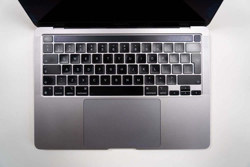 Apple MacBook Pro 13 13.3” – M1, 16GB RAM, 256GB SSD, Space Gray, INT