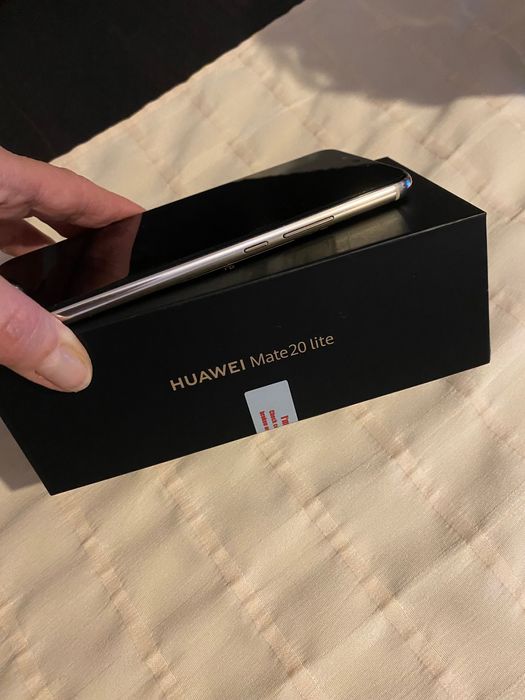 Huawei Mate 20 lite