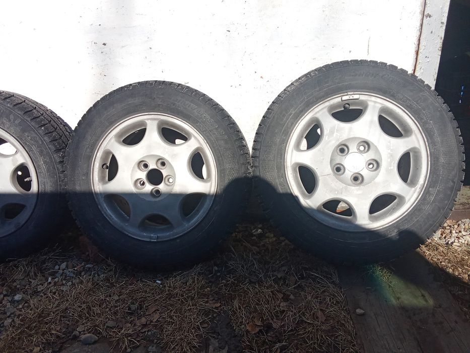 Продам комплект зимних колёс на Subaru.