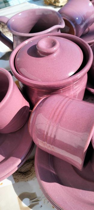 Продавам керамичен сервиз на кафе