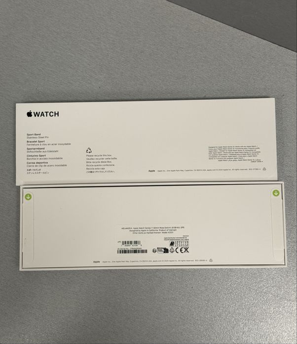 Продавам нов Apple Watch 11 42mm
