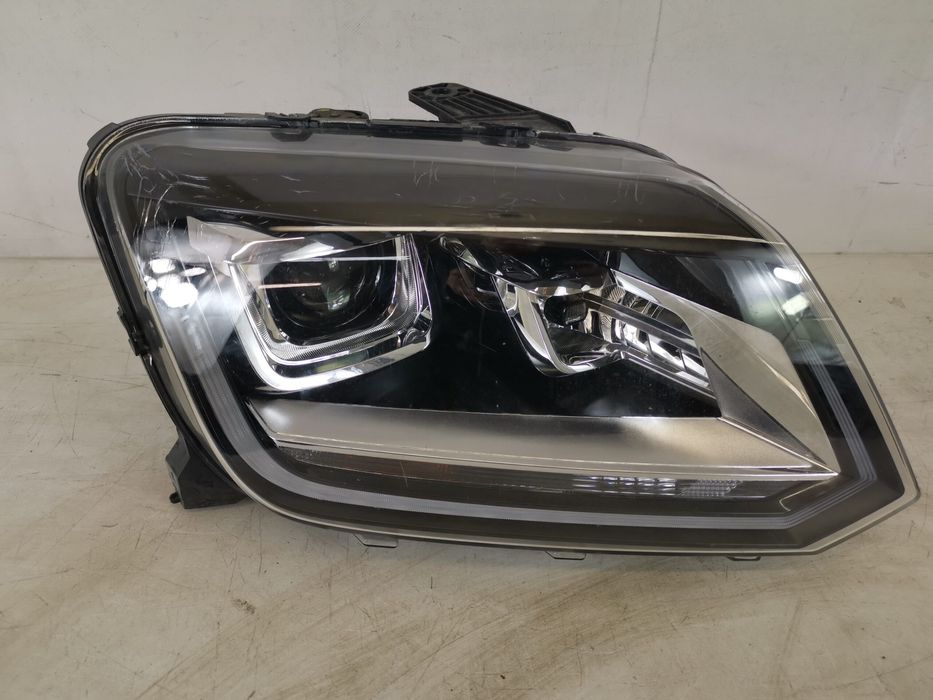 Фар Дясно С Ксенон Пълен Лед Фолксваген VW Амарок 1 [фейслифт] Повреде