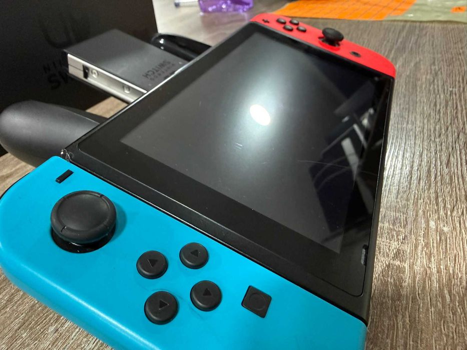 Продавам Nintendo Switch