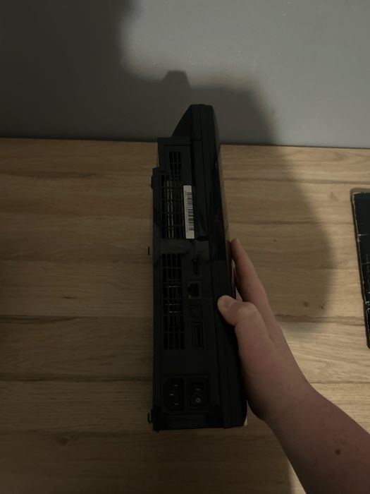 PLAYSTATION 3  продавам